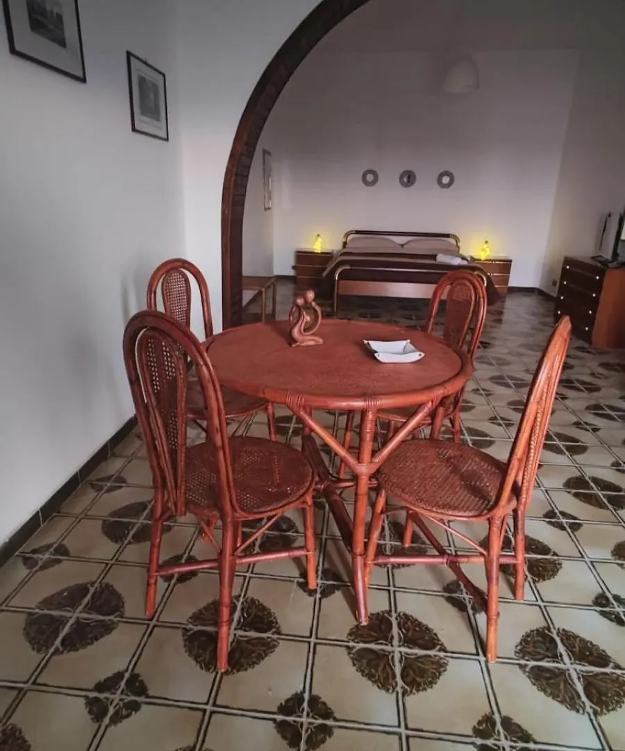 Casa Di Mitri Bed & Breakfast Carini 0*,  Italy