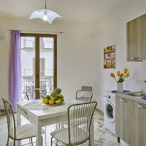  Hébergement de vacances Arricàmpati Family Apartment&rooms
